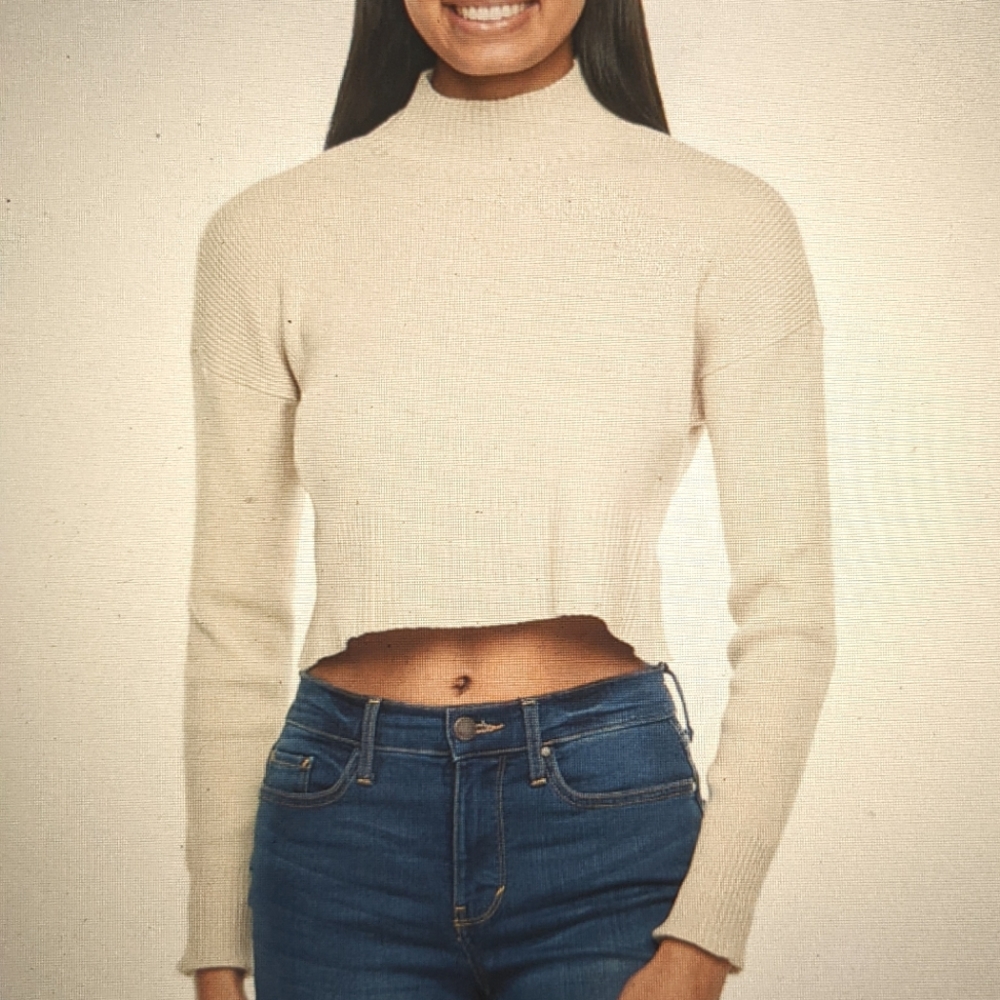 Arizona Juniors Womens Mock Neck Long Sleeve Pullover Sweater